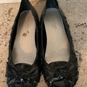 Black flats- browns boutique